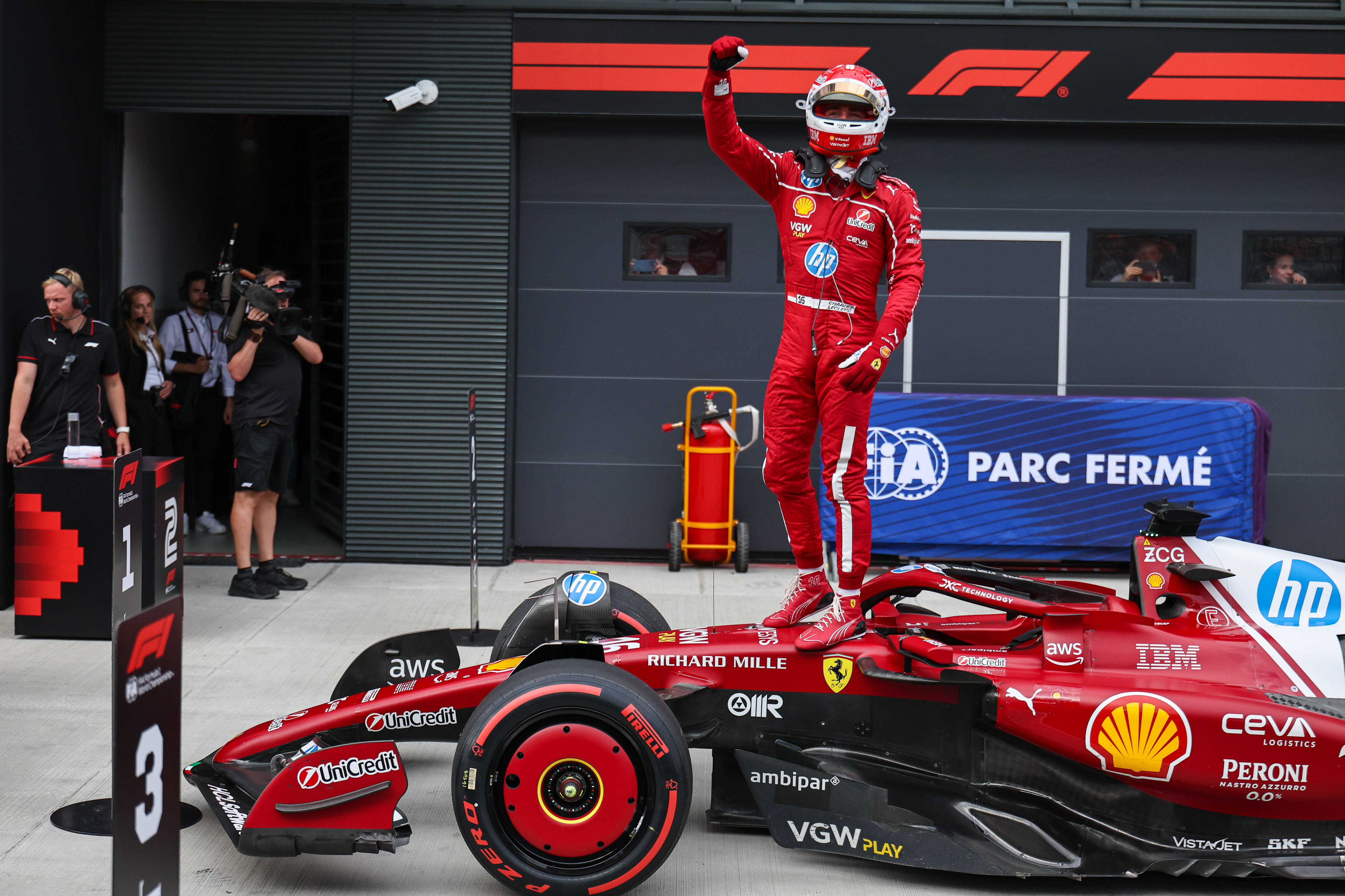 红牛二队翻盘雷诺车队,勒克莱尔扛起全队 红牛二队翻盘雷诺车队,勒克莱尔扛起全队